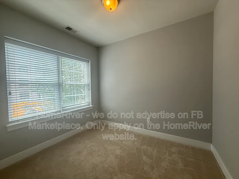 2907 Bleeker St #203 — Photo 11