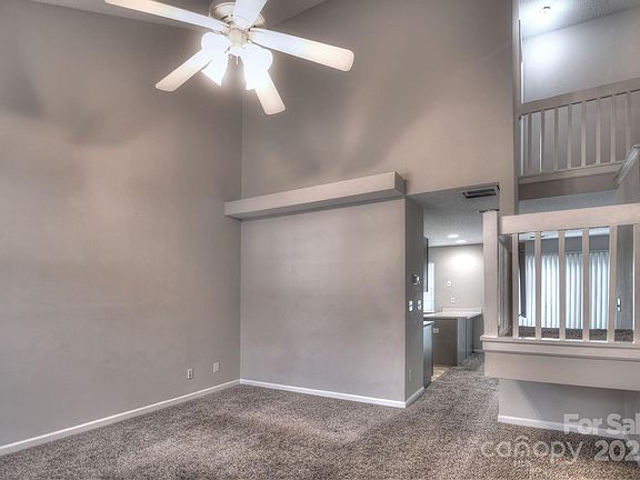 4th image of 3258 Summercroft Ln