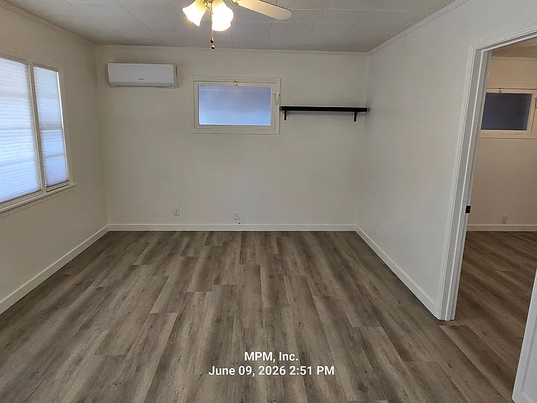 6505 Marchant Ave — Photo 16