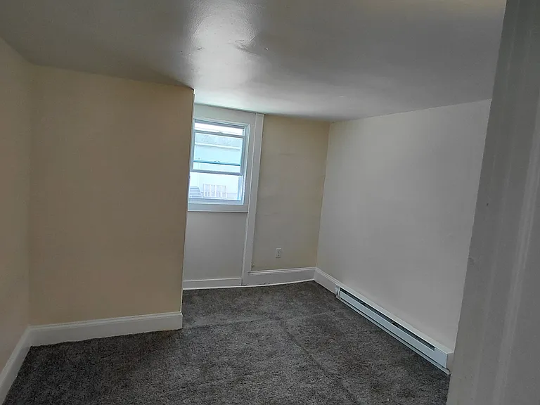 South Main Apartments — Photo 38