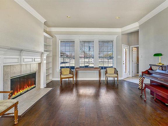 5th image of 1032 Morton Hill Ln
