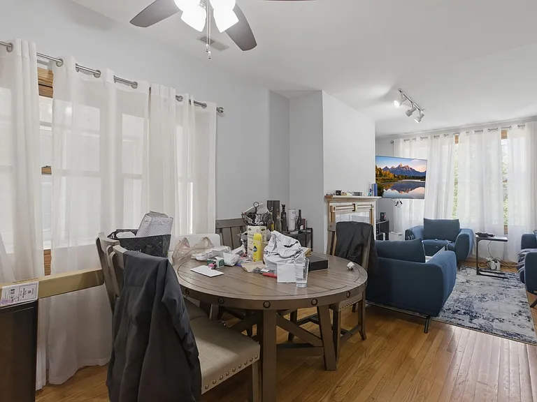 2032 W Huron St #2 — Photo 3