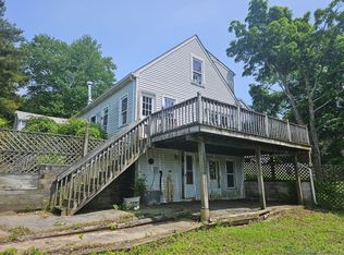 205 Flanders Rd, Niantic, CT 06357