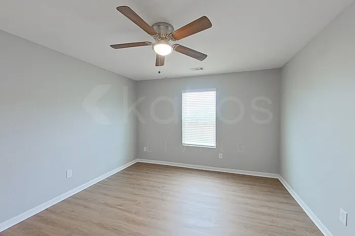 206 Long Island Dr — Photo 9