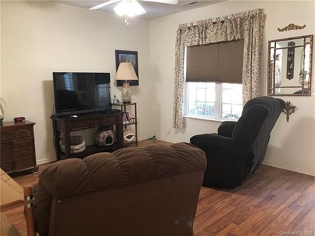 1st image of 5707 Erin Dr