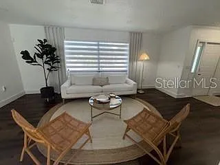 1802 Los Alamos Dr — Photo 3