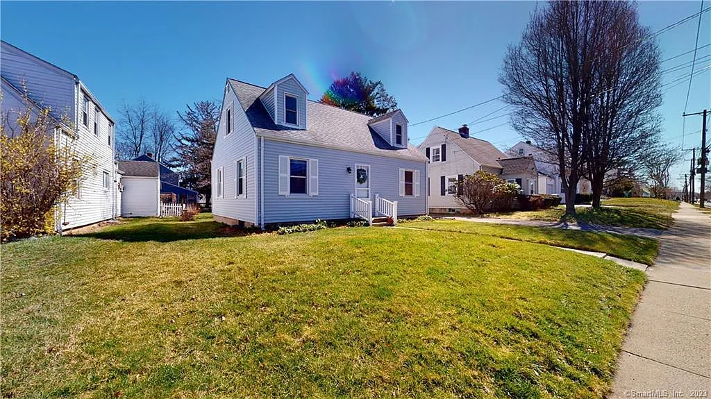 3 bed, 1080 sqft, $3,000 — Photo 3