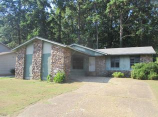 2108 Romine Rd, Little Rock, AR 72205