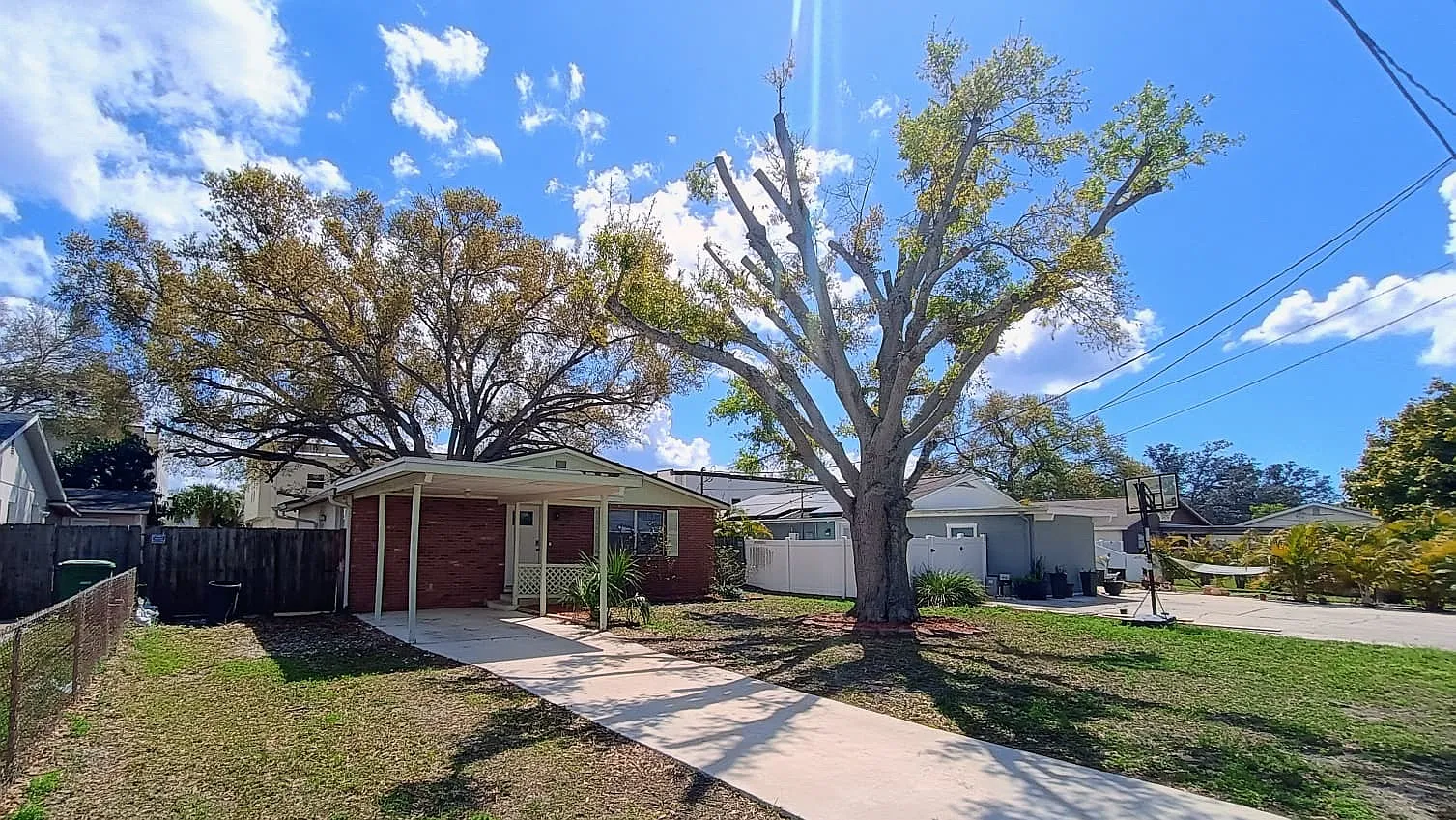 3 bed, 1.5 bath, 1120 sqft, $2,400 — Photo 2