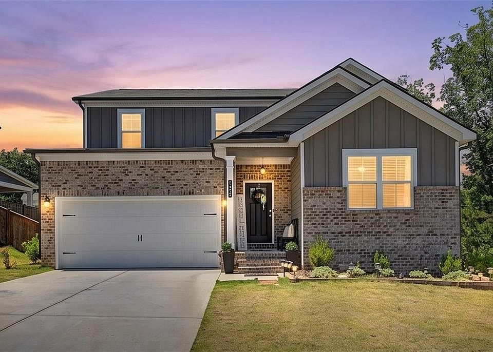 1st image of 215 Summit Pointe Dr