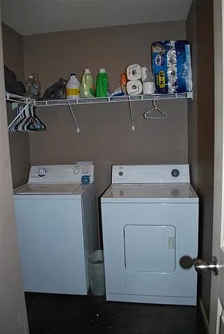 Does not come with Washer/Dryer. Tenant to bring their own.