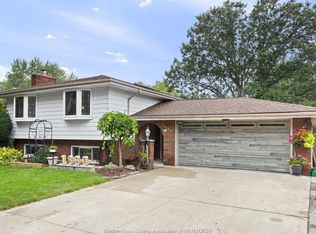 1880 Liberty St, Windsor, ON N9E 1J2