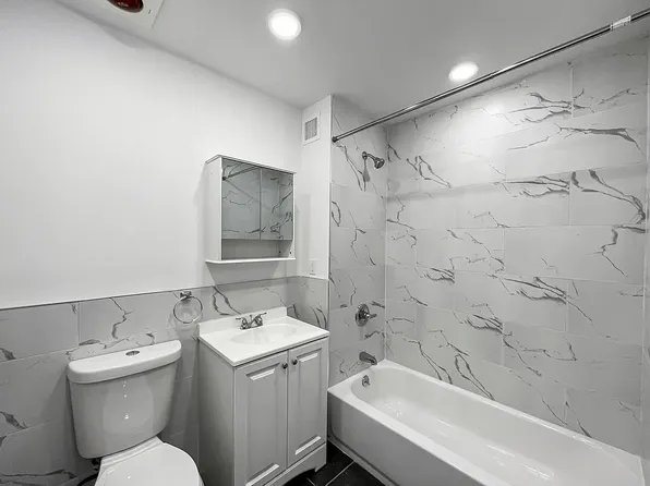 2588 Heath Avenue image 8 of 8