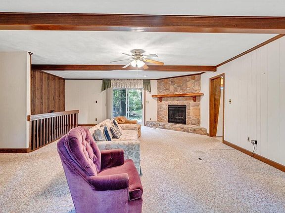 4th image of 219 Summer Cir