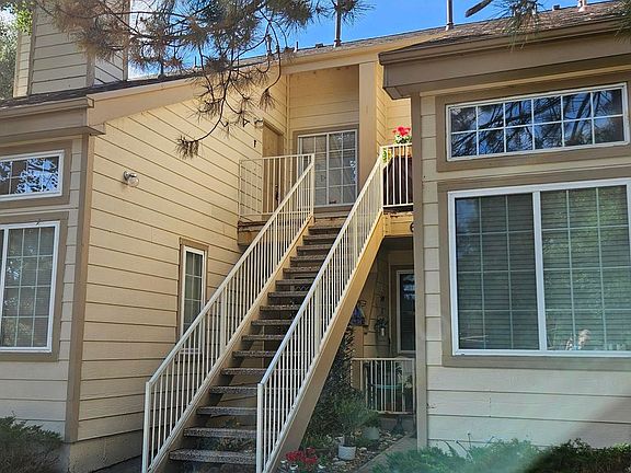 2nd image of 6076 Gunbarrel Ave APT F