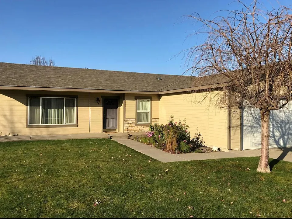 212 SW Malibu Dr
