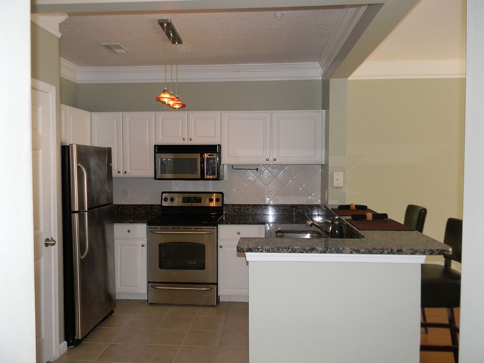 Fully updated kitchen