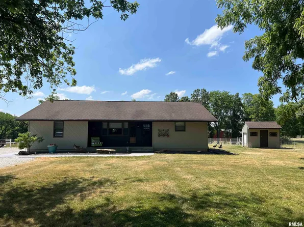 15115 E Kenny Ln, Lewistown, IL 61542