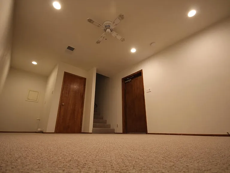 460 Oppenheimer Dr — Photo 10