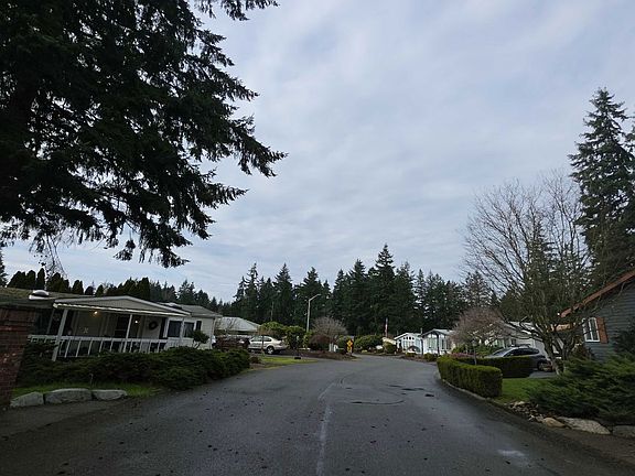 5th image of 10108 191st St E