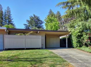 5746 Locust Ave, Carmichael, CA 95608