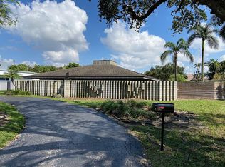 12101 SW 100th St, Miami, FL 33186