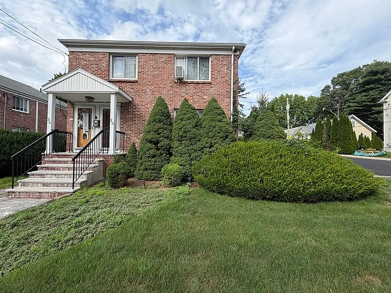 28 Sparrow St #28 — Photo 22