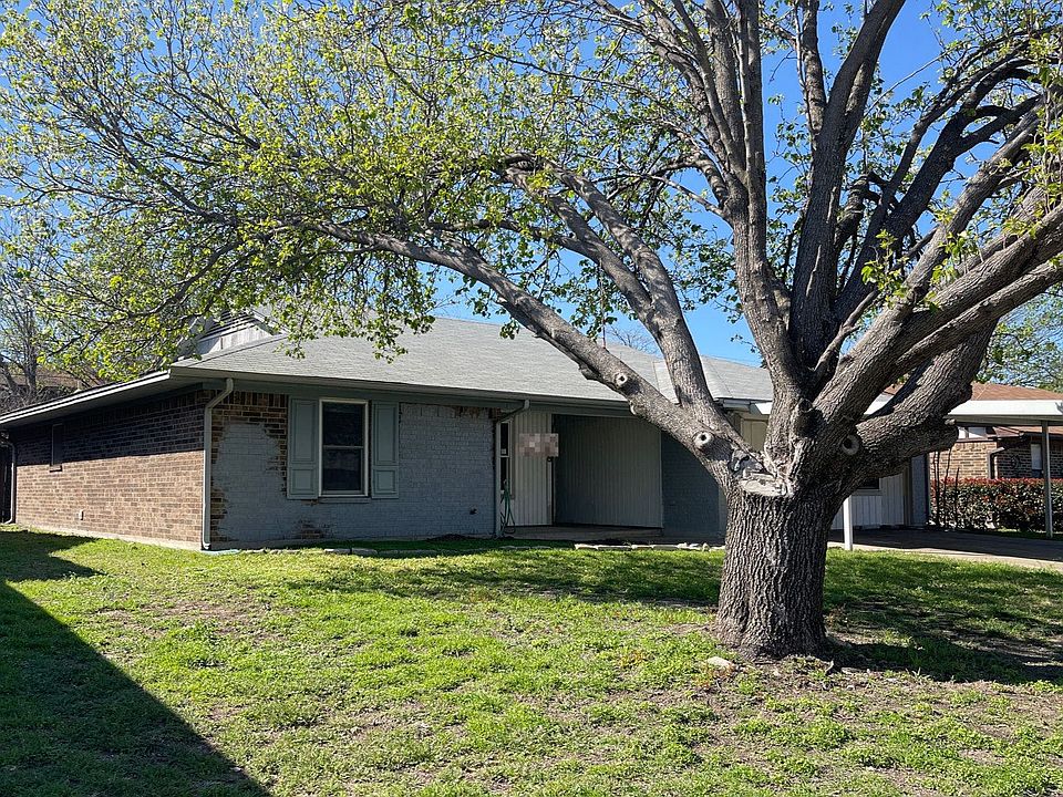 508 Allencrest Dr, White Settlement, TX 76108 | Zillow