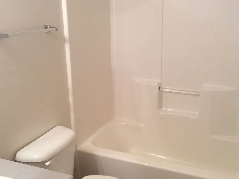 111 Jerrett Ln — Photo 13