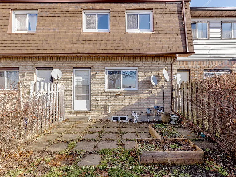 195 Denistoun St #188 — Photo 25