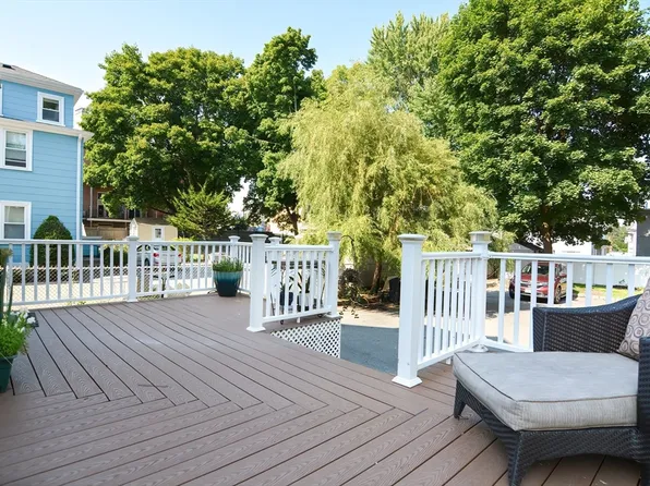 40 Buffum St #1, Salem, MA 01970