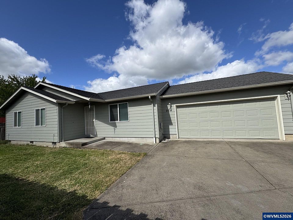 1st image of 954 Jessica Ct SE