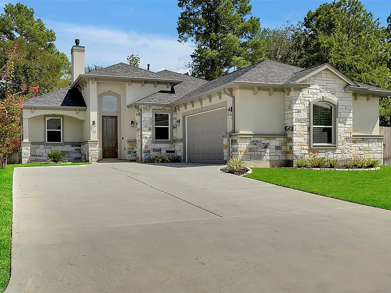 73 Wyndemere Dr — Photo 20