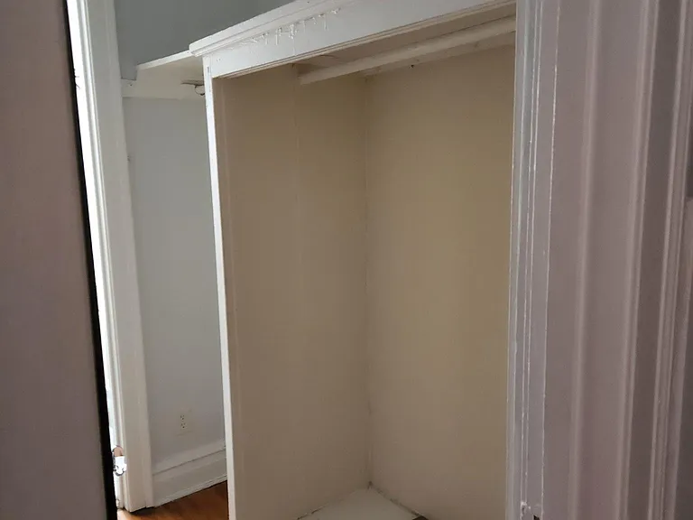 Everett Apartments — Photo 11