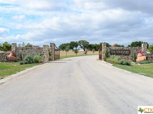 304 Via Francesco, Florence, TX 76527
