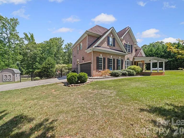 7107 Nesbit Rd — Photo 4