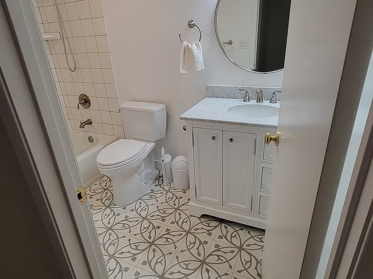 1325 Corte De Los Vecinos — Photo 5