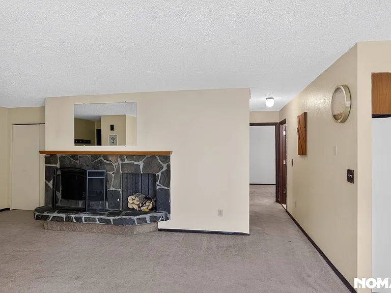 8317 Jewel Lake Rd #B — Photo 16