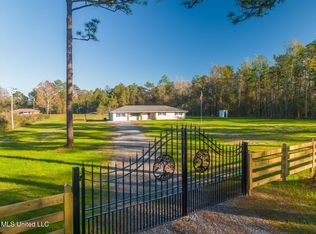 24114 Success Rd, Saucier, MS 39574