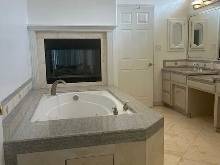 2112 Classen St — Photo 16