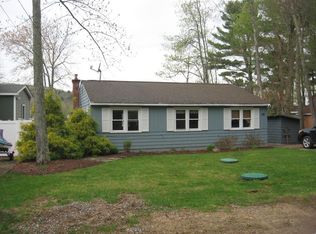 15 Massaconnic Trl, Holland, MA 01521