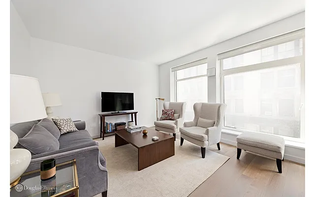 Rented by Douglas Elliman | media 27