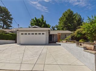 7838 Ellenbogen St, Sunland, CA 91040