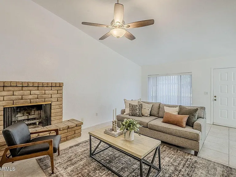 16 W Loma Vista Dr #104 — Photo 7