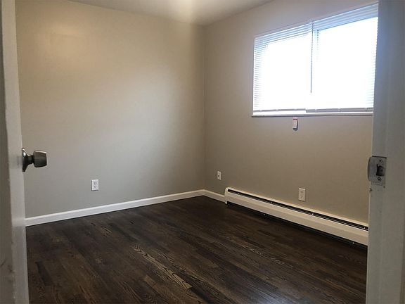 5th image of 106 Koehler Ave APT 2