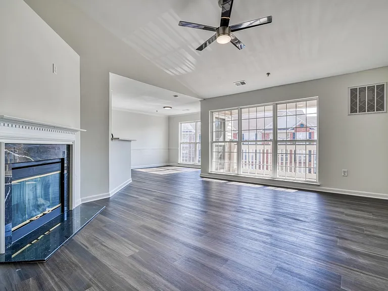 2501 Coleridge Dr #3D — Photo 36