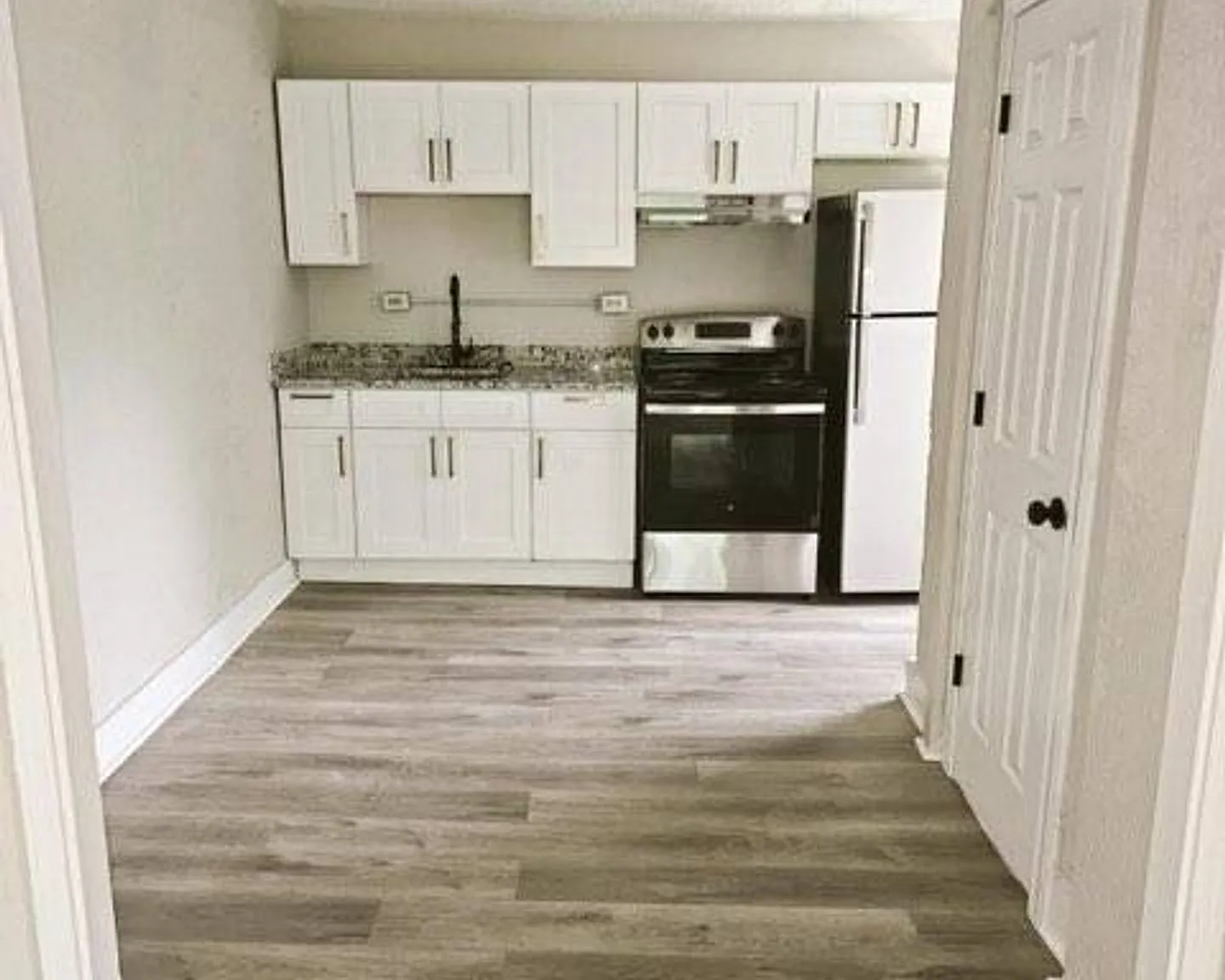 3131 Gilbert Ave — Photo 3