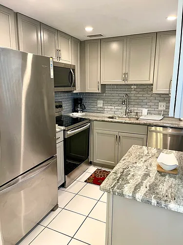 104 Kent #104-G Photo 1