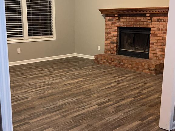 2nd image of 1719 Winding Way
