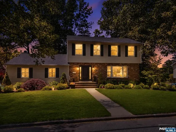 2430 Cleveland Ave, Washington Township, NJ 07676